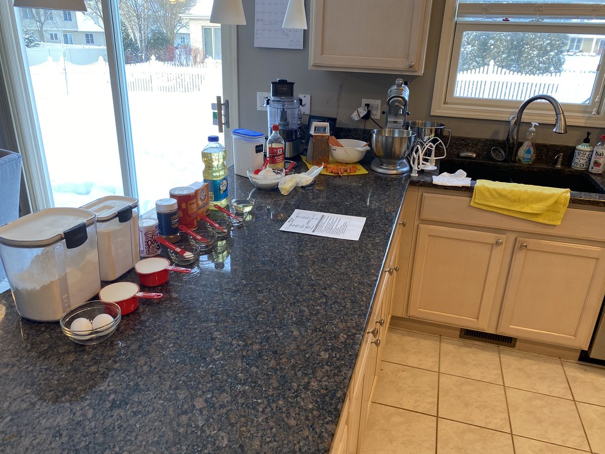Can any of my students reply and tell me that term we use for everything in its place as we get ready for some carrot cake today?! #leydenpride #carrotcakelab