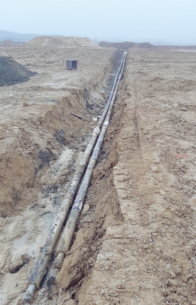 Clarisse_RICHEZ's tweet photo. Du tube, du tube encore du tube ⏸! 

Ce n'est pas un 🏜 mais bien le terrain futur Boulodrome de @Douaisis_Agglo sur la zone du Raquet de @villesinlenoble 🏐 😅

Encore un futur bâtiment alimenté en chaleur vertueuse avec plus de 70% d'ENR 👏👏
@dalkia #ENR #energytransition https://t.co/uhWdvbMBqu