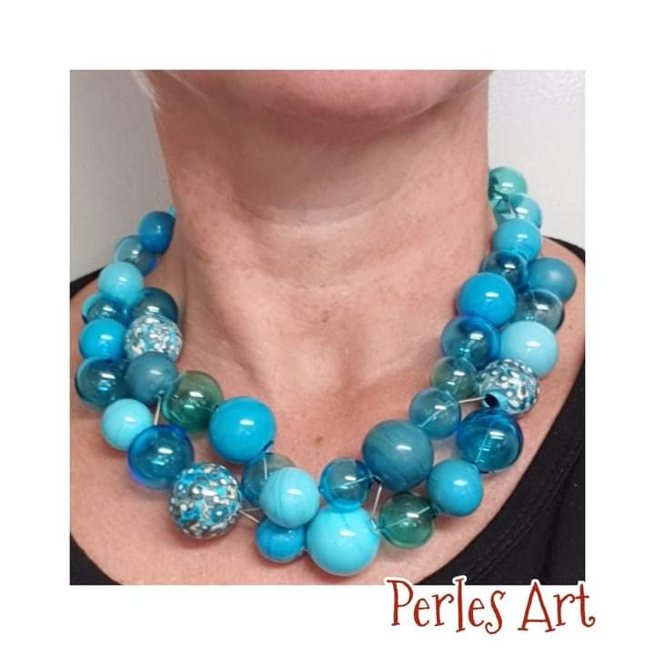 paulaoudehengel's tweet photo. ~ M O N D G E B L A Z E N ~
#hollowblownbeads #mondgeblazen #handmade #glassbeads #glassart #flameworking #glasparels #glassartist #necklace #statement #glasperlen #verre #glass #glassblower #glasatelier #glasblazen #glasblazerij #Glasrijk #etalagekunstmarkt #perlesart #Reutum https://t.co/vJqvZb5LpS