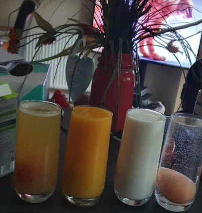 Monikara02's tweet photo. We have become scientists and set up experiments to test tooth decay! Now we just have to wait to see which drink is the most damaging to our teeth! What do you predict?
@TheShrubberySch #RemoteLearning #TeethAndDigestion https://t.co/5R3teyDBOS