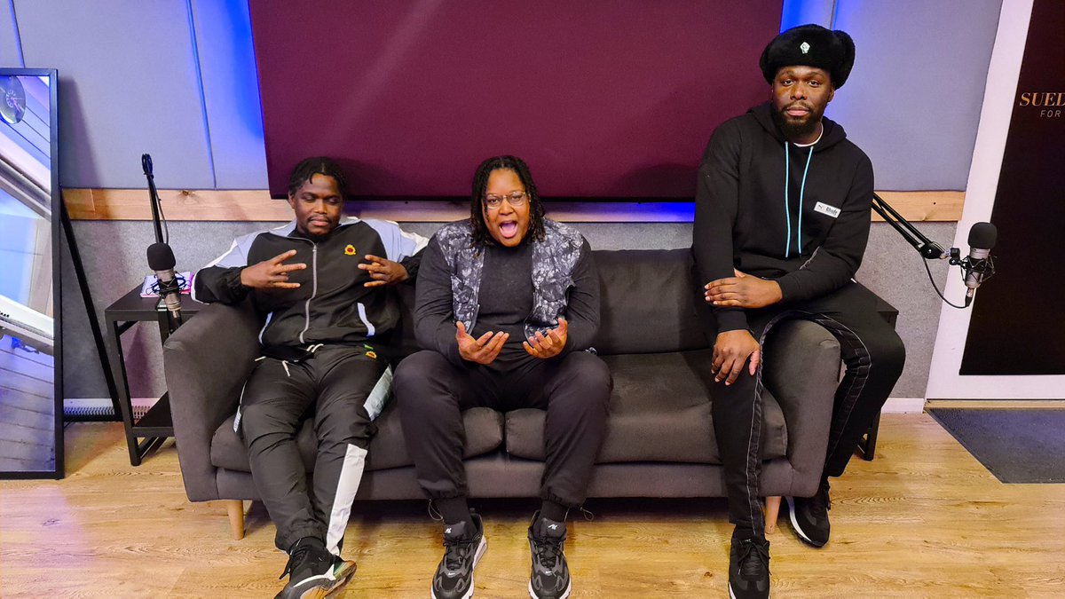 NEW PODCAST DROPS AT 12AM

EP 274 ‘EXORBITANT’ ft <a href="/RemiBurgz/">Your Energy Provider ⚡️</a> 

NOTIFICATION GANG LETT’SS GOO

#OFFTHECUFFPOD
RT 🤘🏾