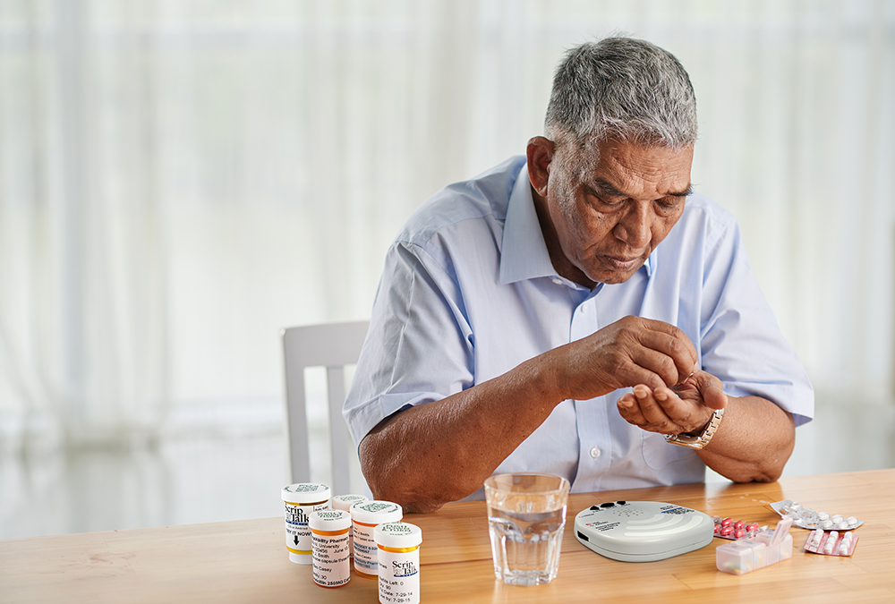 ENVAmerica's tweet photo. Glaucoma can steal 40% of vision before you notice. The earlier treatment begins, the better. If you have a vision issue, we can help you more safely/independently manage prescriptions: 800-890-1180. #GlaucomaAwarenessMonth #ScripTalk #ScriptView #TalkingLabels @GlaucomaOrg https://t.co/0uzFZy6wlY