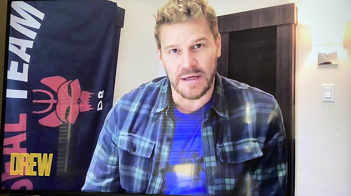 citykitty865's tweet photo. Getting pumped to watch @SEALTeamCBS tonight seeing @David_Boreanaz on @DrewBarrymoreTV! #FindRay @NeilBrownJr #SEALTeam @JuddLormand https://t.co/N9SBPSbVnC