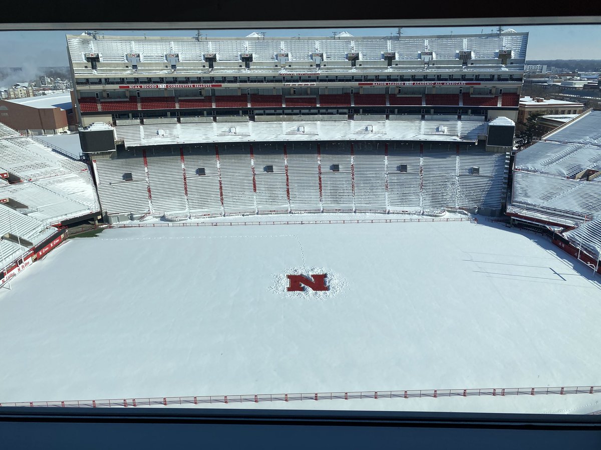 N is clean. Shout out to the @HuskerManagers for making it right. #GBR #Huskers