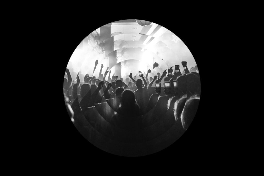 salckd's tweet photo. If you miss dancing in clubs 💃🏼 and love online #Immersive experiences - then you must check out Bubble Club (BBL CLB) 👀 https://t.co/9kAscD8DMW https://t.co/WtdzUHJrj3