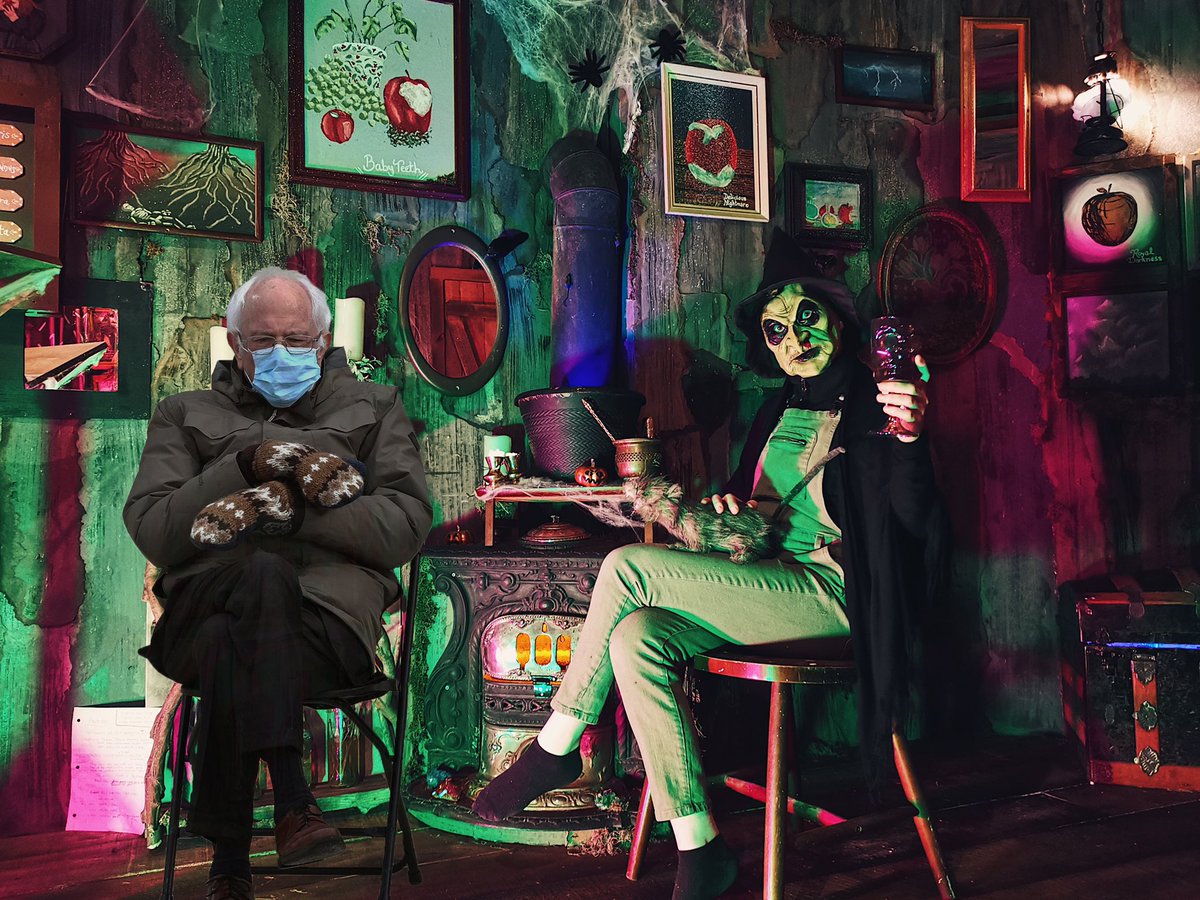 Bernie and Hilda sharing the latest goss’ over tea 🫖
#BernieSanders #BernieSandersMittens #BernieMeme