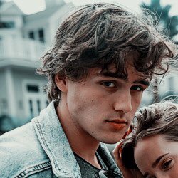 parkersouls's tweet photo. 𝘀uch α ❪.'prətt𝘆'.❫ 𝒇αce.
   ⸙͎ ── on α prett𝘆 neck. https://t.co/0VUcrTaFO7