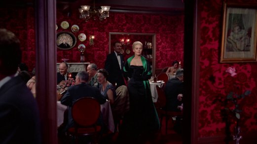 yavuzhankutuk's tweet photo. Vertigo (Hitchcock, 1958) https://t.co/r72N1ZNlpm