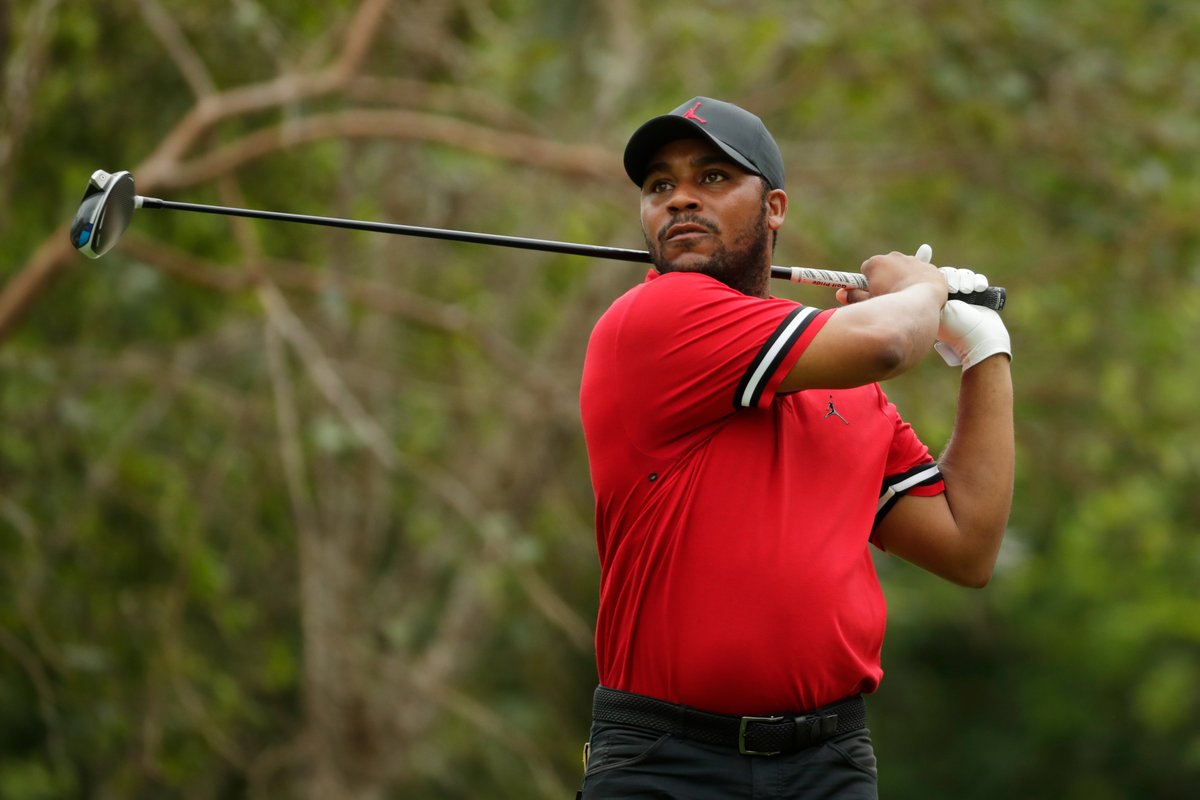 igl_golf's tweet photo. The IGL Golf family wishes @HV3_Golf luck this week at the @FarmersInsOpen. And best wishes for another great year on @PGATOUR. #iglgolf #golf #pgatour https://t.co/lus8FwREZ8