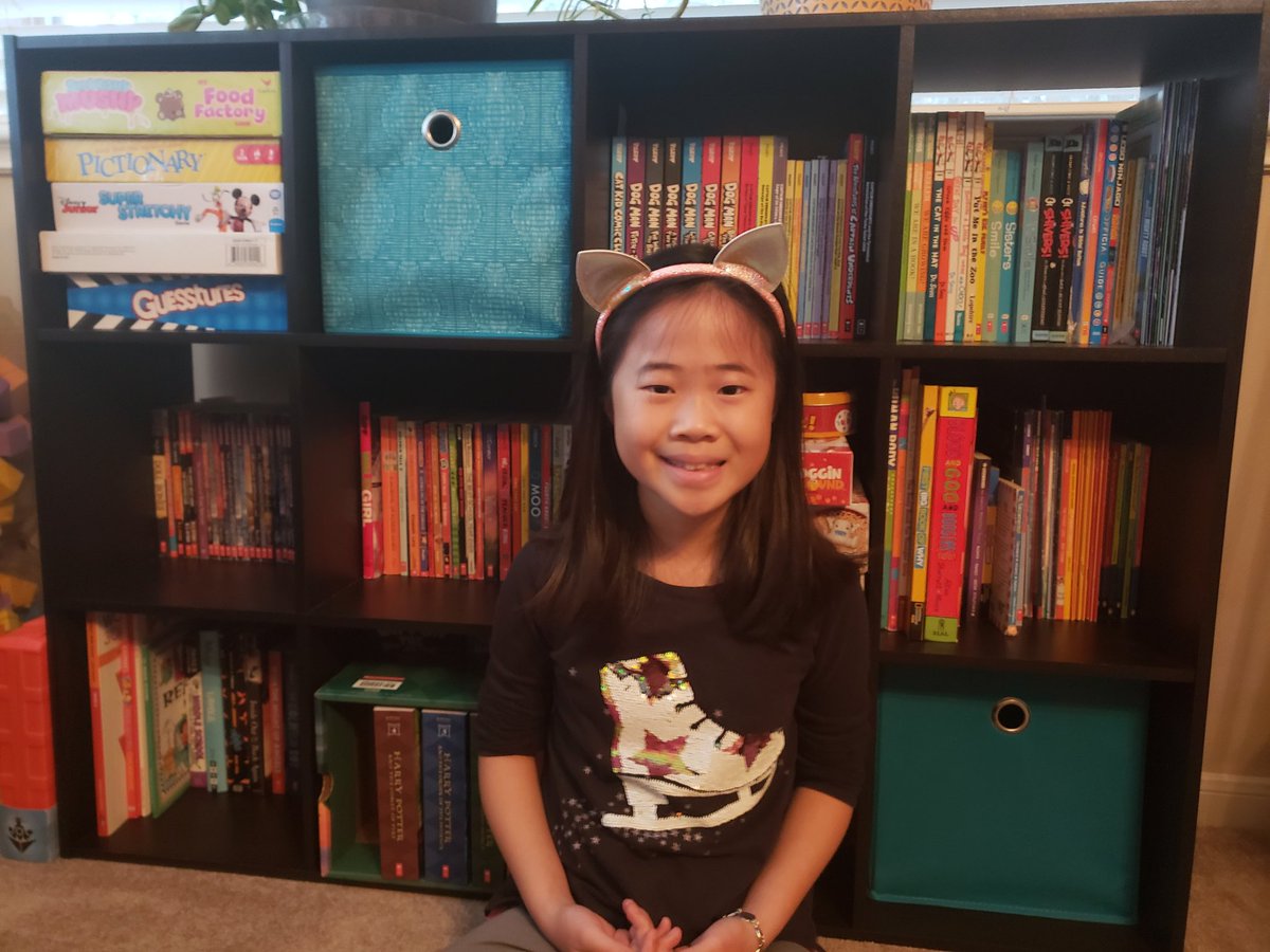SarahYoo422's tweet photo. National Library Shelfie Day! @librarytime04 #CMEshelfie https://t.co/y8xzqPbKsv