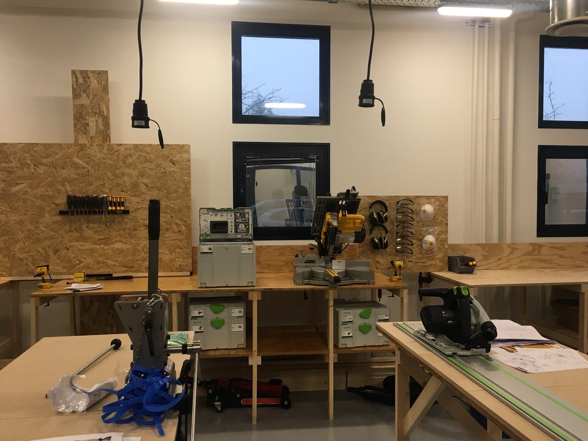UniversiteCergy's tweet photo. [#FacLab] Aujourd’hui, visite du FacLab Numixs à @cy_iut sur le site de Sarcelles avec @p_haddad95 @GerminetCY et @VerheSylvie, 

@VilleSarcelles 
@RoissyAgglo 

 #Sarcelles #numerique https://t.co/JMuwdqoL0N