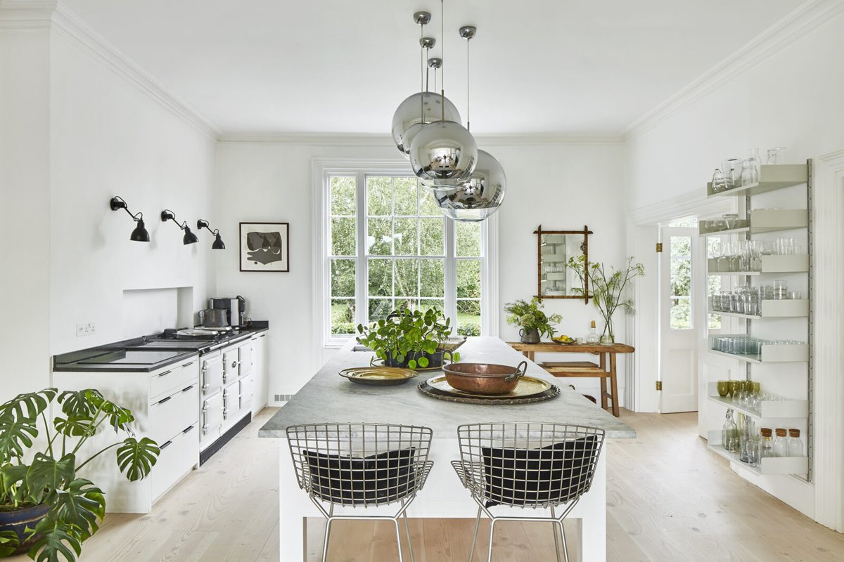 LightLocations's tweet image. A final farewell from #LightLocations to the stunning Hungerford House &amp;amp; Foxgrove Road, two super popular #locations. . . thank you for what have been wonderful partnerships.🤍 We wish you all the best and look forward to reuniting again when your new 'projects' are complete 🙌