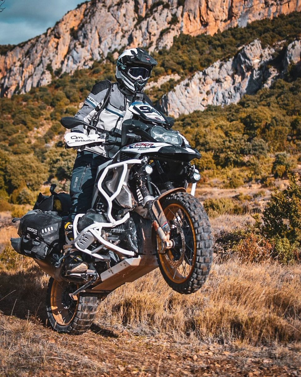 Our buddy <a href="/killianmoreno/">killian moreno</a> sending it on the big ole GS for #WheelieWednesday
#MoskoMoto
#ToughGearHardTravel