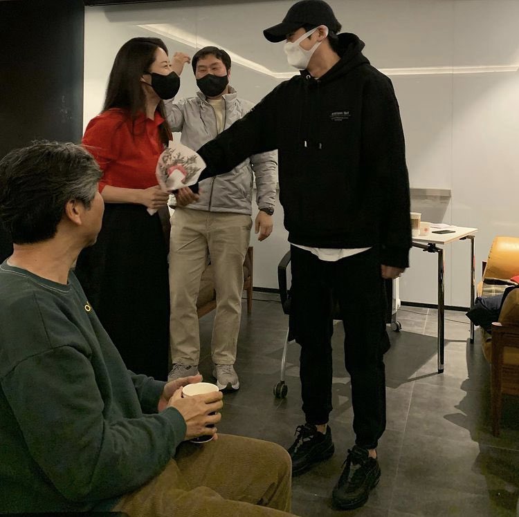 HyungsikNEWScom's tweet photo. 210128 김무령대표 인스타그램

👉https://t.co/bETkuV70yW

#박형식 #parkhyungsik #朴炯植 #パクヒョンシク #박형식뉴스 https://t.co/UEX0DJznTB