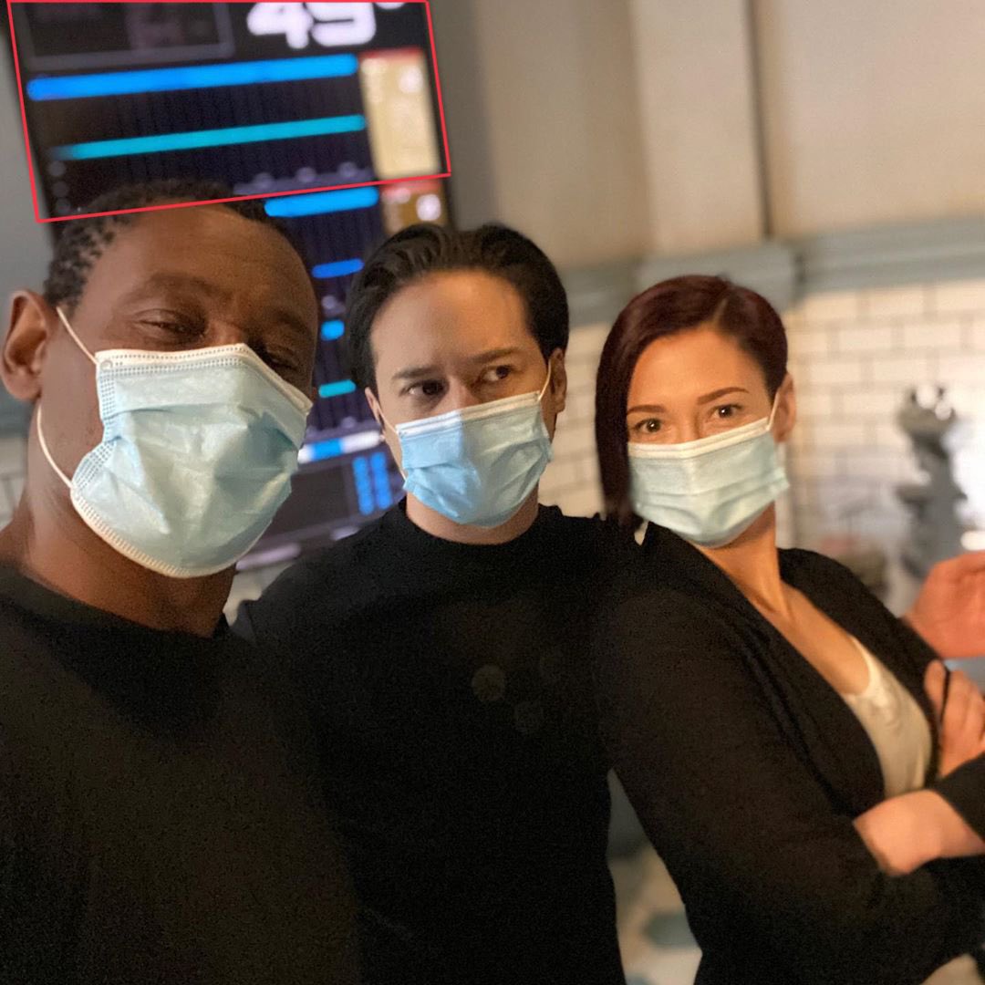 What do we know about Supergirl S6?Well, we know the following. First BHS came from David & he had Chyler and Jesse with him. Chyler was dressed in a jacket & pants #Supergirl  #MelissaBenoist  #ChylerLeigh  #AzieTesfai  #NicoleMaines  #JesseRath  #DavidHarewood