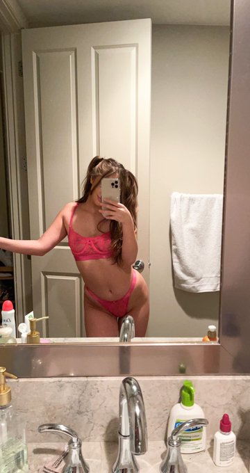 I got some new lingerie, but I rather be naked tbh 👁👁 https://t.co/EHNQiivpOp