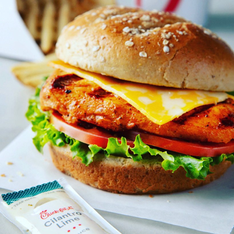 🚨WHAT’S NEW WEDNESDAY🚨
Spice up your day with our new 
🌶 SPICY 🌶 
grilled chicken sandwich‼️ 
.
.
.
#chickfilaredoak #cfa #spicygrilledchickensandwich #eatmorchikin
