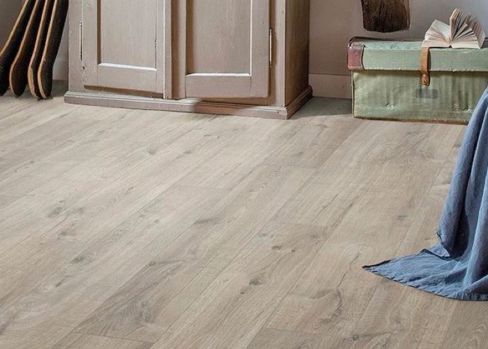 JimsCarpets's tweet photo. Quick-Step Livyn are 100% waterproof. Perfect for the bathroom but great for any room where there is potential for spills, be it water from the sink or wine from your glass ⚡️

Order now by calling us on 0113 831 4310 (option 1)

#flooring #fitting https://t.co/GPLmoaGPyS