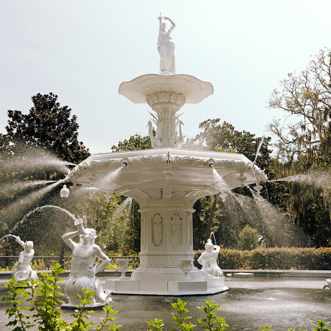 No matter how many times you visit, the Forsyth Park Fountain is a sight to behold. #VisitSavannah https://t.co/fRxnNHl9j9
