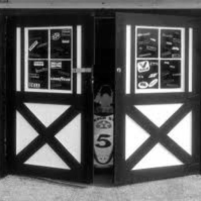 I think the doors should look like this..   thoughts?