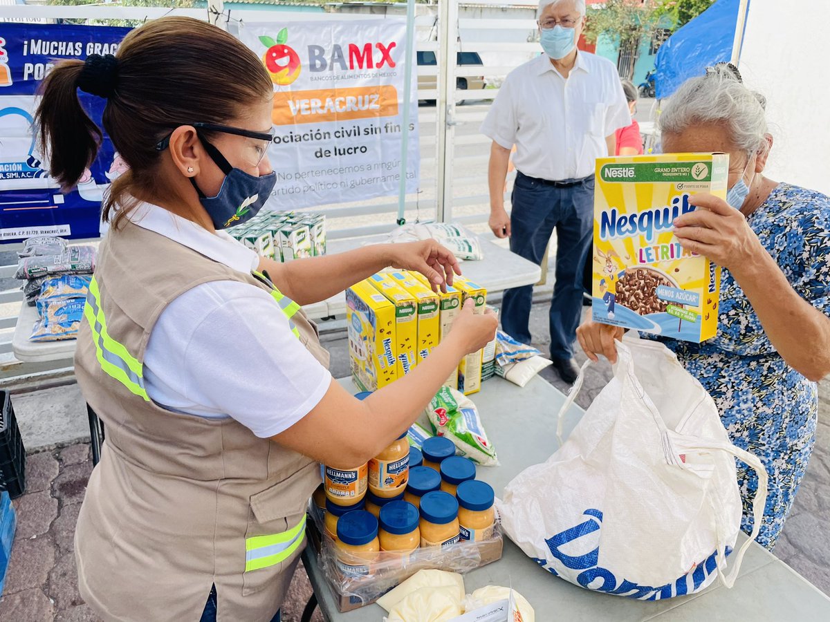 BAVeracruz's tweet photo. Gracias a los aliados que trabajan en conjunto con nuestro equipo del Banco de Alimentos y seguir haciendo posible donaciones a las personas más necesitadas. https://t.co/lykpRXmAmq