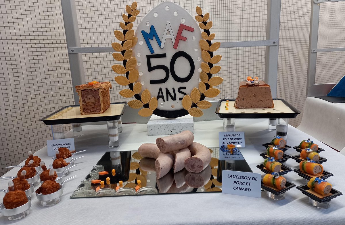 AndreMARTIN126's tweet photo. Merci à la FACT Fédération des artisans charcutiers traiteurs @cmarPDL pour ce retour en images sur le concours régional du meilleur apprenti 2021... et encore bravo à tous de la part de @C_MORANCAIS et des élus régionaux ! https://t.co/XhZVIT9ONW