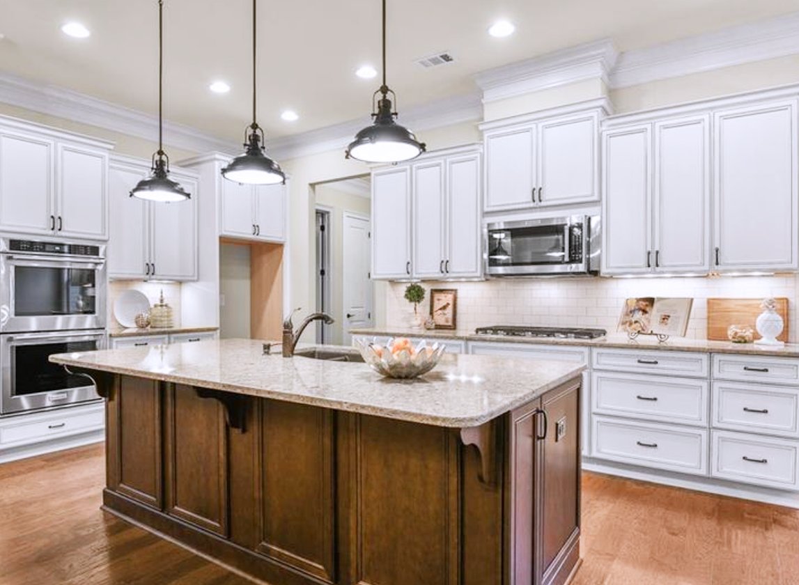 bhhsgeorgia's tweet photo. A charming kitchen that inspires your inner chef. This listing is exclusively marketed by Jeanine Blumner. To see more of this beautiful home, click the link below.
.
https://t.co/bptIXQqzRA https://t.co/StAjV56Hjc
