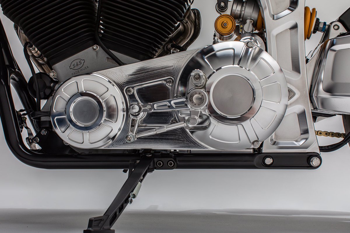 archmotorcycle's tweet photo. From thisβ¦to this.
Designed, engineered, and manufactured in-house.
#krgt1 #designdriven #billet #handassembled #archmotorcycle #metal https://t.co/TZV7aMtgSS
