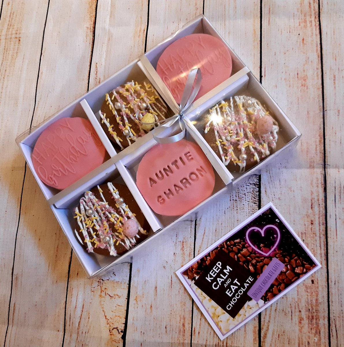 keepcalmeatchok's tweet photo. Dipped oreos/biscoffs 🍪🍫 https://t.co/ZkskHdDCSW
