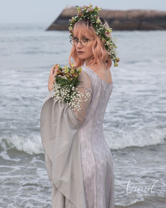 Have you voted for me today?? I'm looking at you! Less than 24 hours until the top 5 in each category<a href="/tag/badstockphotosofmyjob"class="tags"><span>#badstockphotosofmyjob</span></a>