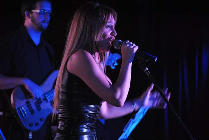 yo_soy_desha's tweet photo. La música se empieza a sentir...🎤🎶🎵🎼
.
.
.
.
.
.
.
.
.
.
#musica #blues #music #cantante #compositora #cancion #cantautor #cantautora #musically #amorporlamusica #bluesrock #bluesmusic #rockmusic #blueswoman #pop #popmusic #bluesargentino https://t.co/0BwPqryhJa