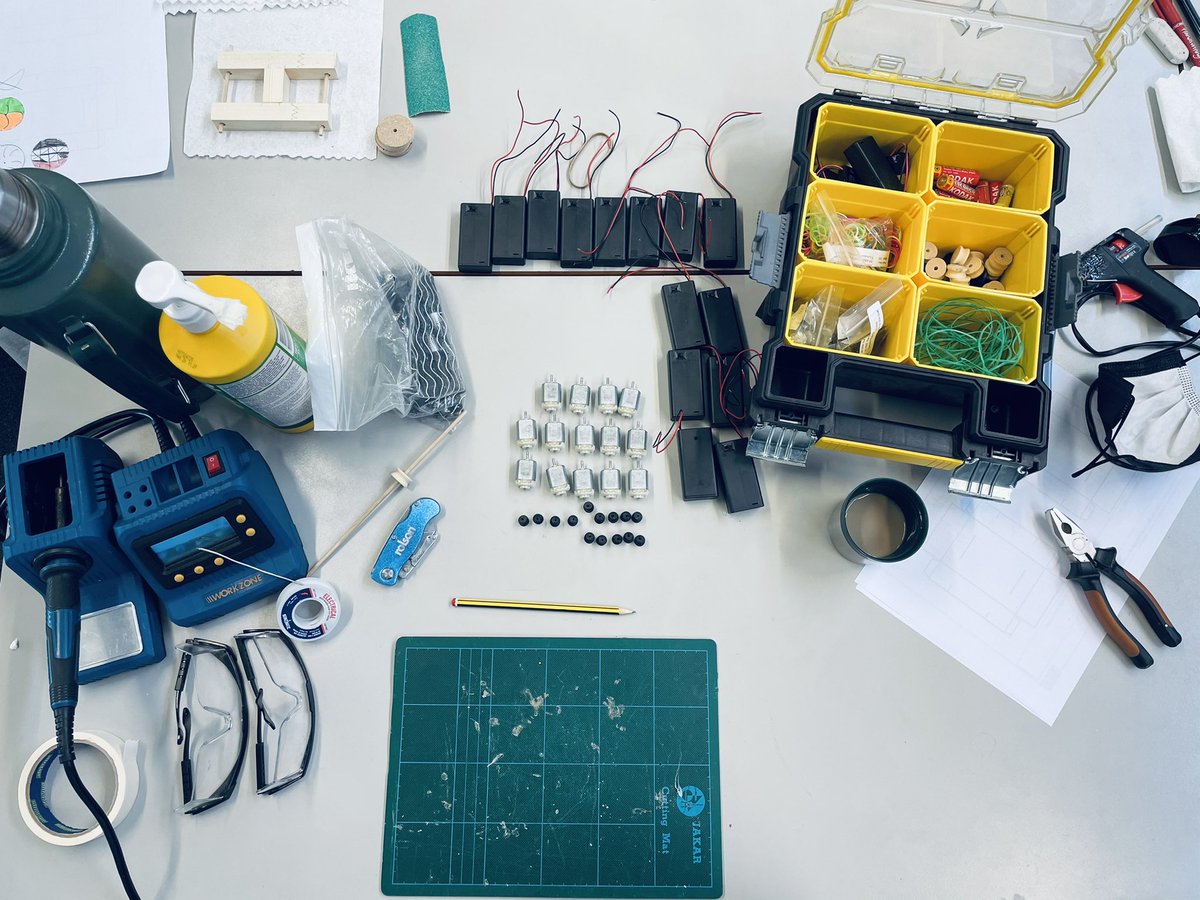 heppdt's tweet image. What a day! All Year 5 children @JosephLockePS have worked incredibly hard following/completing a variety of processes to make their own motorised buggy. Top work all. @MissWatsonJLPS @MissDoddJLPS #testingtomorrow #cantwaittosee #dtinprimary #primaryrocks