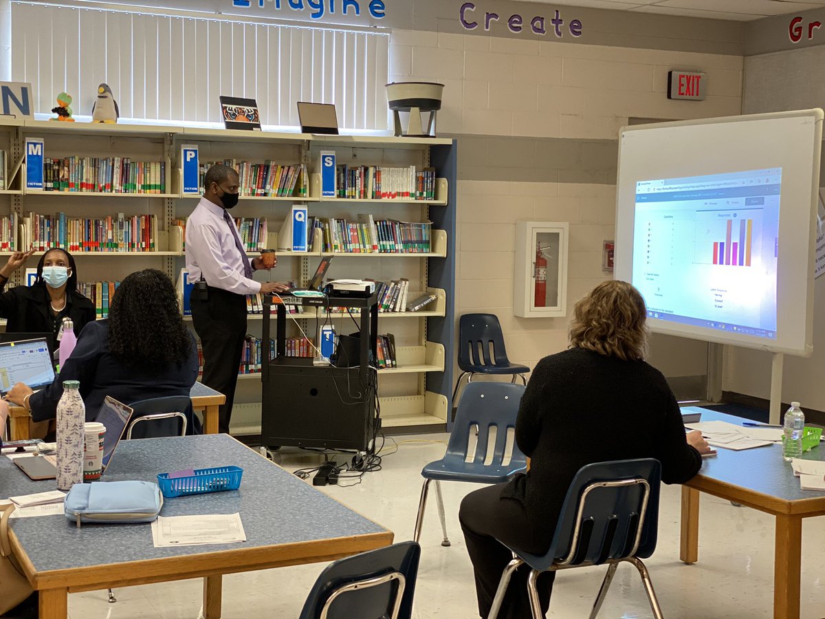 SSK8Tampa's tweet photo. Mid-Year Review! Coaches & District Leaders dive in to discuss grows & glows, while reviewing data. #WeAreSSK8 #DiscoveringTheKeysToSuccess https://t.co/M0kx15FWFA