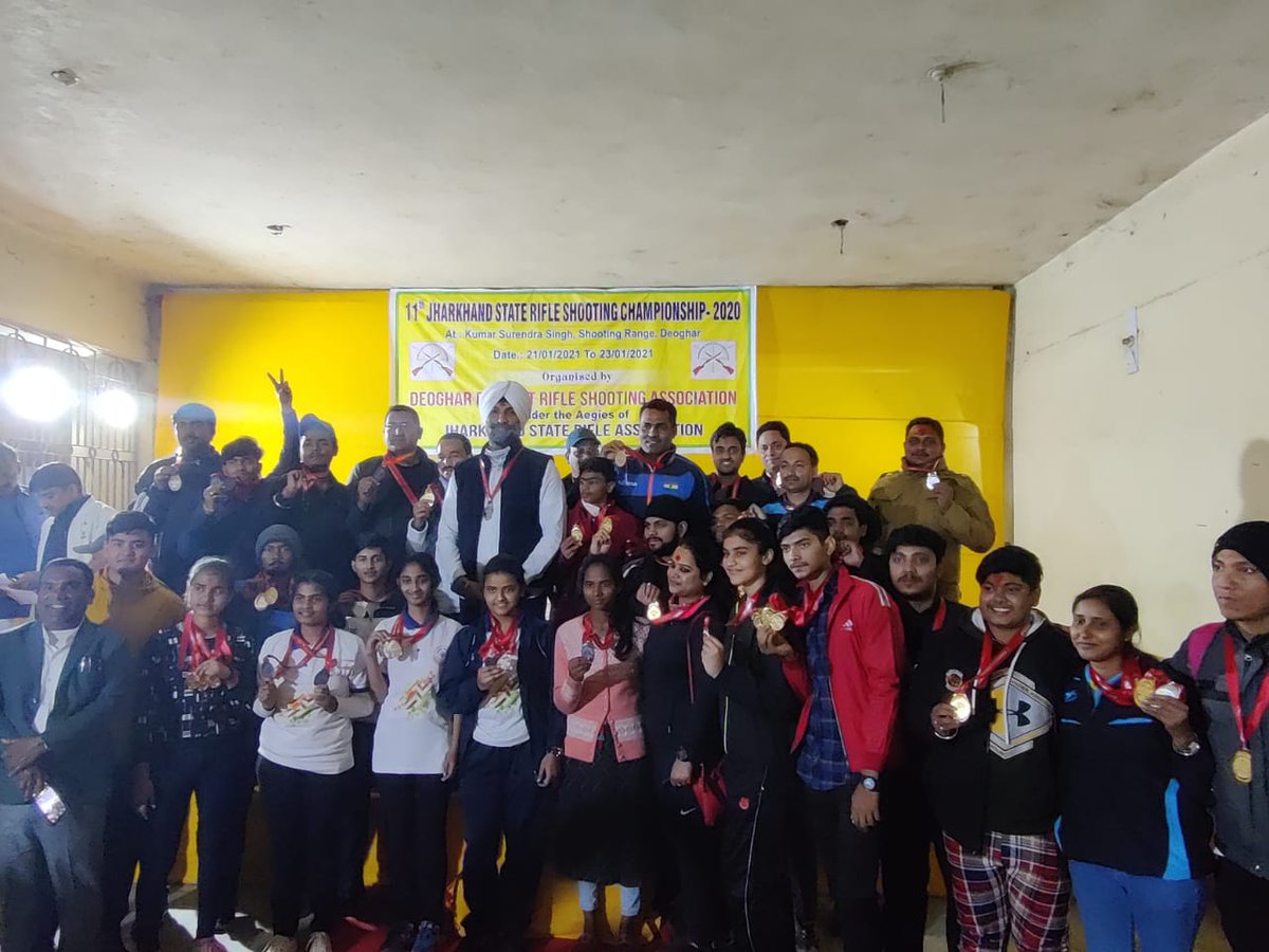 konica_layak's tweet photo. 11th Jharkhand State Rifle Shooting Championship-2020 me one gold and one silver jeeta hai maine magar jharkhand government se koi help nahi mila hai abhi tak pls help for one rifle  @HemantSorenJMM @SonuSood @SportsJharkhand @ourcmo https://t.co/sScD4saNFR