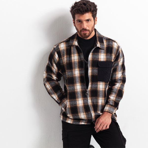 MSplendor's tweet photo. Porque cuando te veo me olvido de todo lo malo,me quedo contigo no lo dudo ni un segundo y mi corazón galopando cuan caballo en mi pecho lo sabe!
#CanYaman #Tudors #Görünürol #SeVisible
#SiempreContigoCanYaman https://t.co/Crxtxqw2LZ