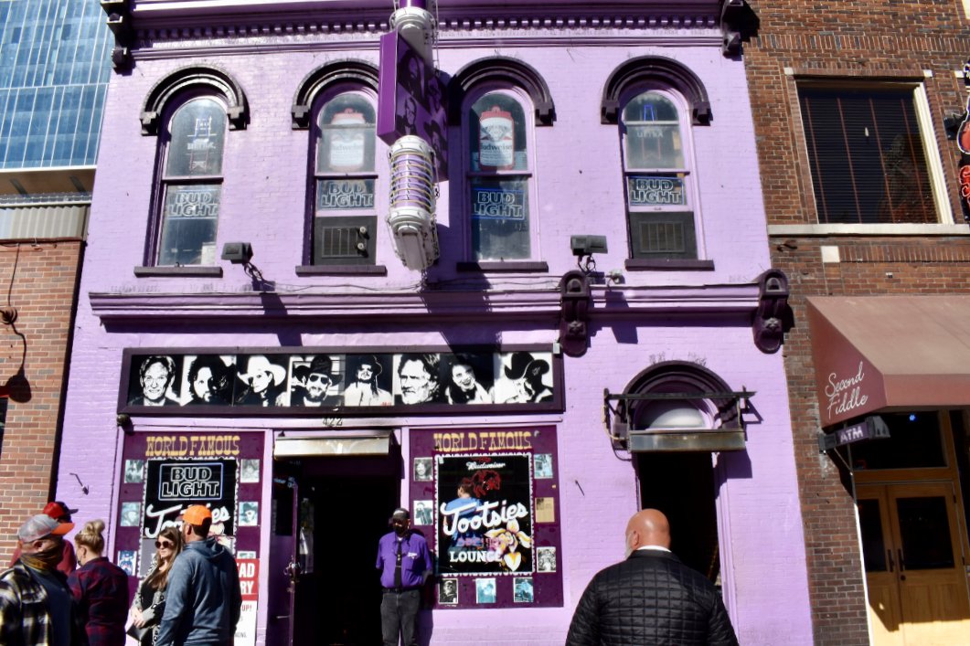 Anyone else's face break into a wide smile at the sight of our purple building? Come on in for a great time!