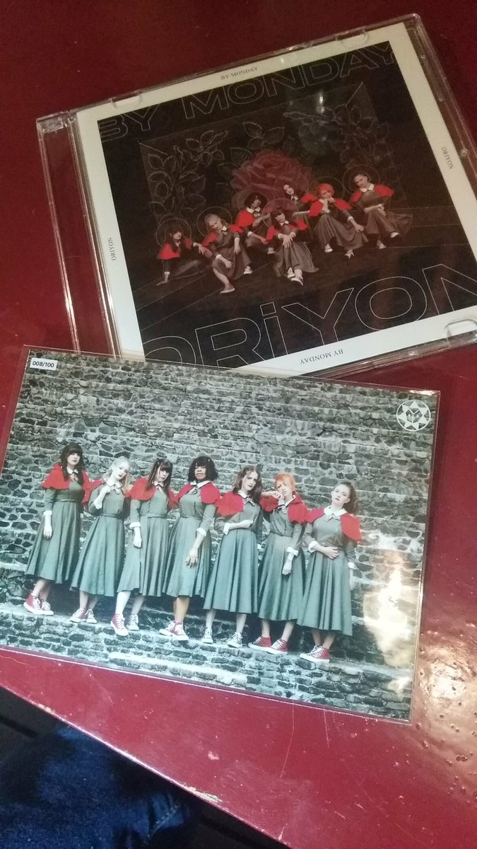 M_mamster's tweet photo. Merci beaucoup @bonjour_idol pour le tirage au sort! C'est vraiment top!!! 
Encore bravo @NEORiYON ! J'ai hâte de voir la suite de ce groupe 😁😁
#Oriyon #Bymonday #Neoryion #BonjourIdol https://t.co/Uy4h3W7RKo
