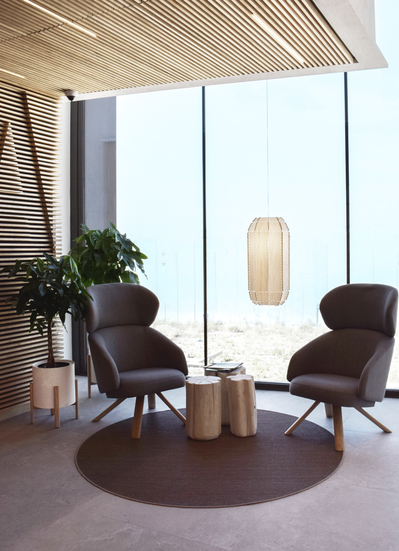 Lzflamps's tweet photo. New office space taken over by LZF Lamps in design by Bedeo design studio.
https://t.co/xXFNsdxwkO https://t.co/ZcawQDDDyc