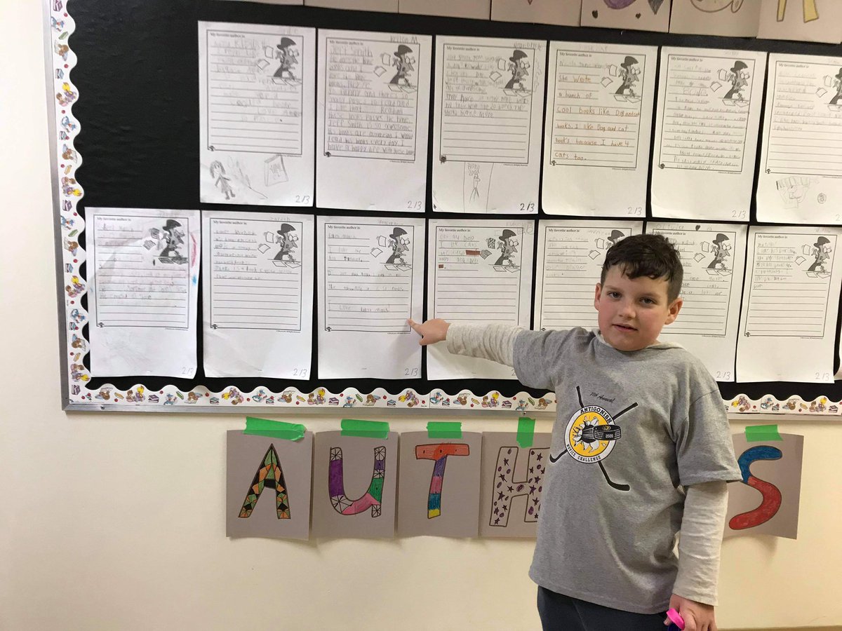 EastRichmondEC's tweet photo. Finished products! Grade 2/3 students write about their favorite authors. #catchawriter @SRCE_Literacy https://t.co/yXM1QLY5Ok