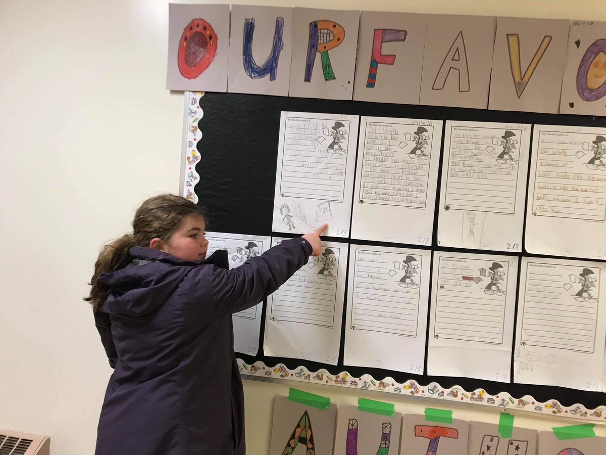 EastRichmondEC's tweet photo. Finished products! Grade 2/3 students write about their favorite authors. #catchawriter @SRCE_Literacy https://t.co/yXM1QLY5Ok