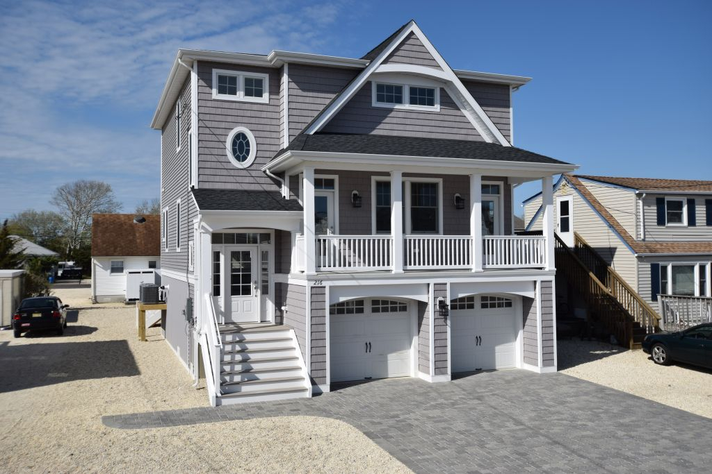 When buying a home, it can be tough to get precisely what you want‼️ Instead of buying a listed house, why not build one yourself? First, you'll need a loan. Here's how you get one 👇

Full blog here: lbiliving.com/how-to-get-a-l…