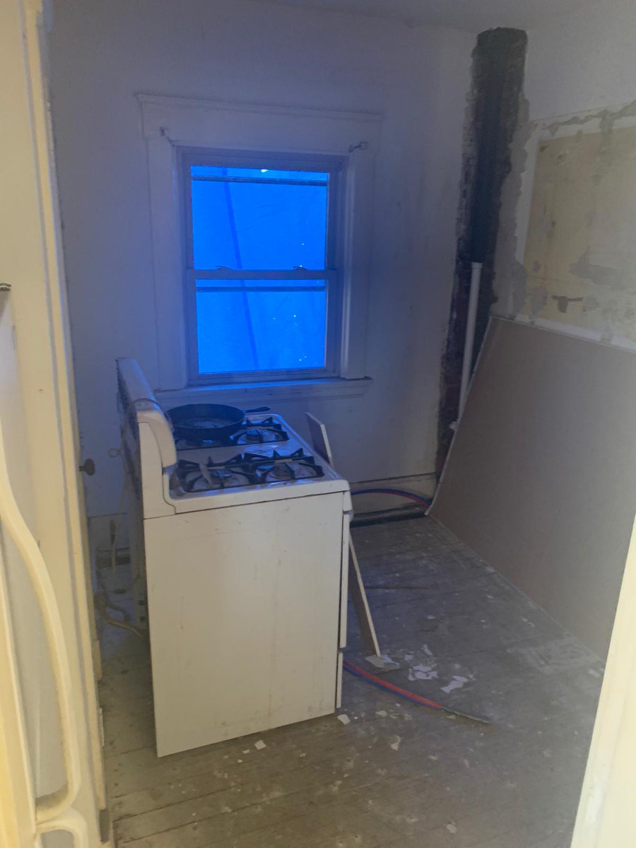 MichaelAlbaum's tweet photo. To new real estate investors:

Try to not only see property as it is today, but work to envision a property's potential and what it can become

This is an 8 unit I rehabbed last year

Purchase: $245k
Rents @ purchase: $3,600
Rehab: $260k
Market Value: $550k
Gross Rents: $5,800 https://t.co/ENGyjm9yFP