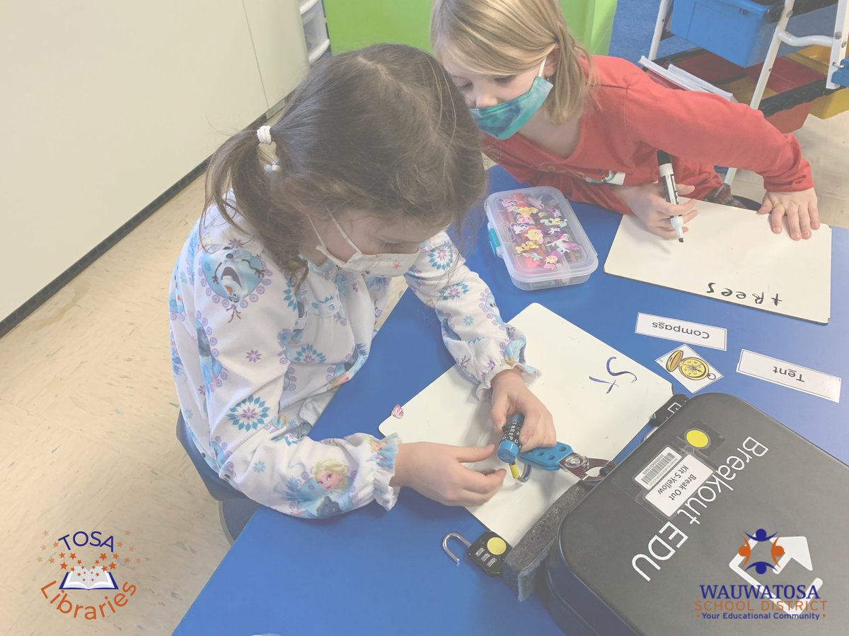 Students in Kari Wall’s class at Roosevelt Elementary Broke Out! Breakout EDU kits available from the WSD Elementary Libraries for both remote and in-person learning provide opportunities for students to work collaboratively to solve puzzles. 
#TosaLibraries #BreakoutEDU