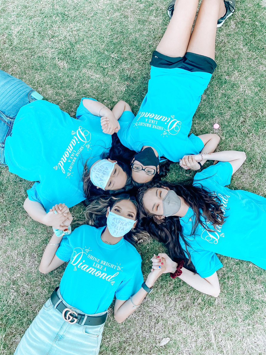 texastechadpi's tweet photo. Whether if our diamonds are up or we are hand in hand, we are a sisterhood that lives for each other. #techadpi #wlfeowednesday #wlfeo https://t.co/qmnMNpYN6k