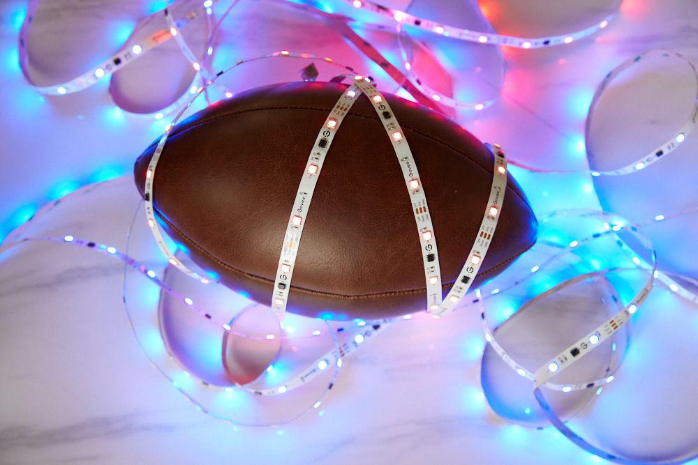 GoveeOfficial's tweet photo. We've received tons of applications each day regarding our #GoveePartner program. Seems people are really excited for the BIG GAME π
#LightUpYourHomeField π
Check out our pinned post to enter the #Contest! | Click here to apply for #GoveePartner: https://t.co/7nkTMplY5p https://t.co/Mp0QxEJTXR