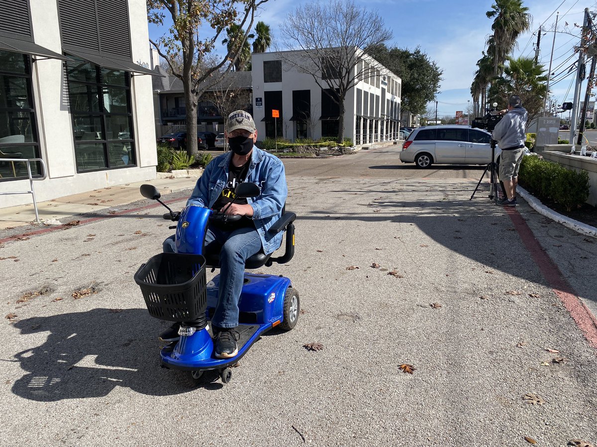 MelCorrea_HOU's tweet photo. The #COVID19 vaccination process is complicated. But what if you have NO transportation? Michael, 71YO disabled vet, is limited to his scooter!So #khou11 called @HarrisCoJudge @HoustonHealth @METROHouston @HouUnitedWay and we have answers! We’re LIVE at 5! #StandingForHouston https://t.co/omNHw88hgF