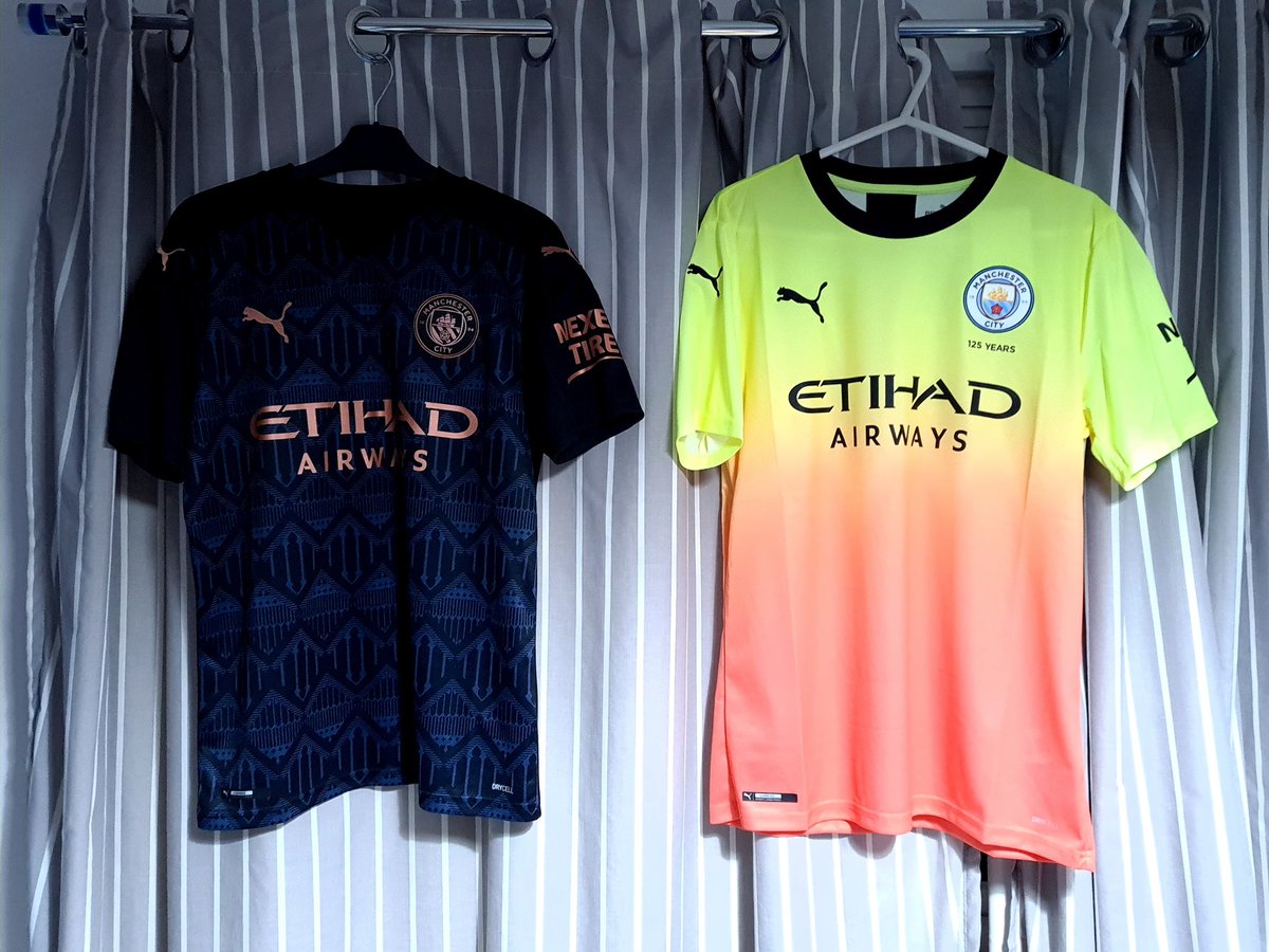 You'll need to choose the right sizeFor the average body type I'd recommend a Medium, and for display purposes I'd say Medium or Large, but of course you'll know your size better than anyoneThis is the difference between a Puma S and a Puma M