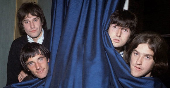 MusicBeat5's tweet photo. #TheKinks #RayDavies #DaveDavies #MickAvery #PeteQuaife #Guitarist #Drummer #SingerSongwriter #Music #Musicians https://t.co/RPIg2EfeoZ