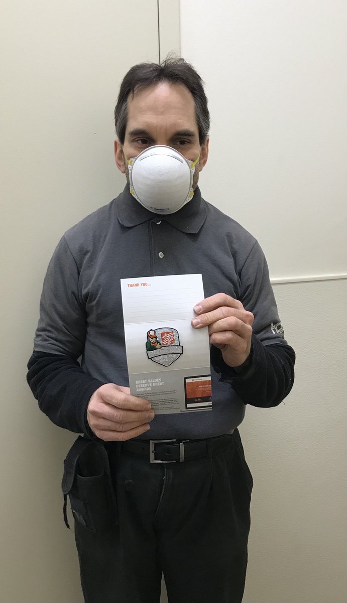 FES Tom receives his 4th Platinum Milestone Award👋. Tom lives our Values and is driving GET behaviors on our front end. Congratulations👏