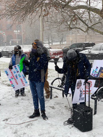 MOAFLCIO's tweet image. A little snow can’t stop our activism in fighting for Missourians! We continue to call on Senator Hawley to resign after his incitement of the insurrection at the Capitol riots. He is not representing Missourians! #ResignHawley